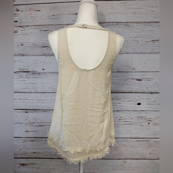 Doe & Rae Tassel Tunic Tank Top - Picture 4 of 7